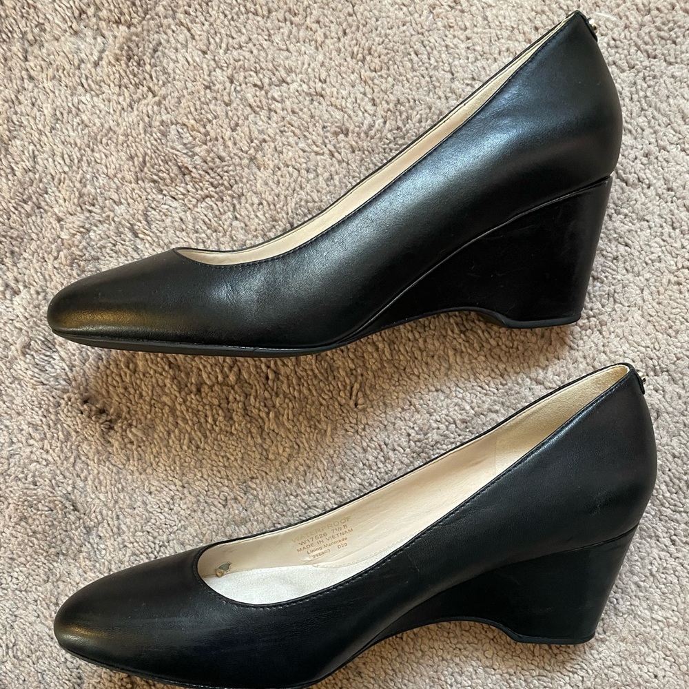Cole Haan black waterproof wedge heel size 7.5